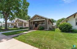 1307 S Summit Ave, Sioux Falls, SD 57105