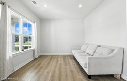 1305 London Street, Elizabeth City, NC 27909