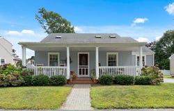 9 S Shore Ave, Peabody, MA 01960