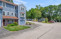 200 Heroux Boulevard, Cumberland, RI 02864