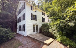190 Willow St, Lee, MA 01238