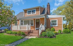4 W Lake Road, Red Bank, NJ 07701