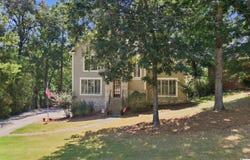 1913 VALEWOOD CIRCLE, HOOVER, AL 35244