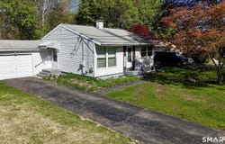 118 Bradley Terrace, Derby, CT 06418