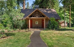 56483 MCKENZIE HWY, McKenzie Bridge, OR 97413