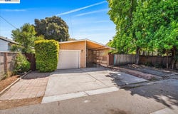 2170 Ralmar Ave, East Palo Alto, CA 94303