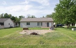 202 N Ivy Lane, Butler, IN 46721