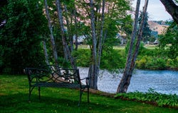 1884 WILD RIVER DR, Roseburg, OR 97470