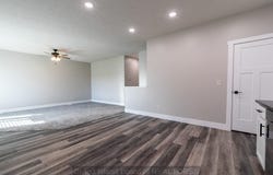 1044 Vandervoort Ave, Grand Island, NE 68801