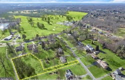 20821 BROOKE KNOLLS RD, GAITHERSBURG, MD 20882