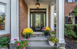 8 ENDICOTT Lane, PRINCETON JUNCTION, NJ 08550