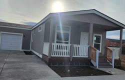 946 SE 10th Street, Madras, OR 97741
