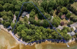 737 S Stony Point Road, Suttons Bay, MI 49682