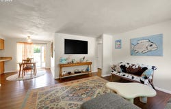 4588 W HILLSIDE DR, Eugene, OR 97405