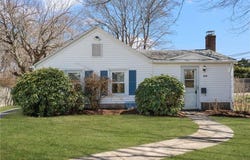 292 Boulevard, Middletown, RI 02842