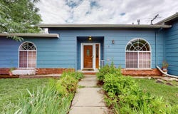 329 HATHAWAY Circle, Los Lunas, NM 87031