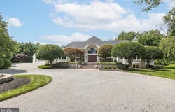 415 Bridgeboro Road, Moorestown, NJ 08057
