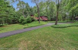7319 Moss Drive, Swiftwater, PA 18370