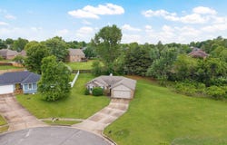 3583 S Forest Court, Springfield, MO 65807