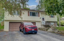 47 Yost St, Johnstown, NY 12095