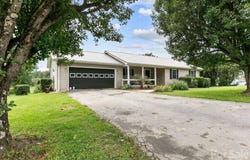 11 Cathy Court, Hendersonville, NC 28792