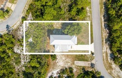 221 Stingray Ln, Port St. Joe, FL 32456