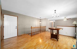 1001 Angel Ln, Canton, SD 57013