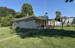 303 Oak Street, Cloverport, KY 40111