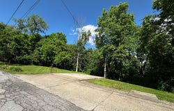 330 SPRINGDALE AVENUE, Wheeling, WV 26003