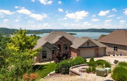 615 Crescent Drive, Hollister, MO 65672