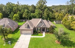 100 ASPEN CREEK Court, Covington, LA 70433