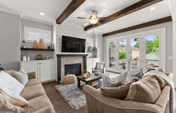 1104 Victoria, Atlanta, GA 30319