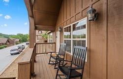 76 Bells Avenue, Branson West, MO 65737