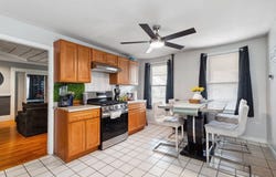 32 Park Rd, Brockton, MA 02301