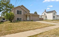 1026 Coldbrook Street NE, Grand Rapids, MI 49503