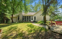 6632 E Eagle Lake Drive, Kalamazoo, MI 49009