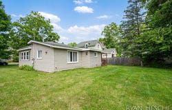 160 Division Street, Saranac, MI 48881