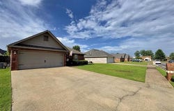 3974 Highland Drive, Tahlequah, OK 74464