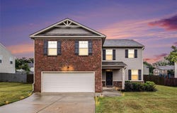 613 Sturbridge Court, Mcdonough, GA 30253