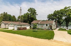 40536 Ryans Bay Road, Zumbro Falls, MN 55991