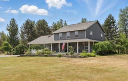226 BAY POINT DR, Castle Rock, WA 98611