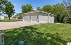 1820 Apple Tree, Sedalia, MO 65301