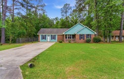 301 Sam Rayburn Dr., Hattiesburg, MS 39402