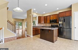 6304 CREEKBEND DRIVE, MECHANICSBURG, PA 17050