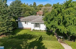 107 S Van Buren, Eveleth, MN 55734