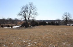 3 Highway 24, Madison, MO 65263