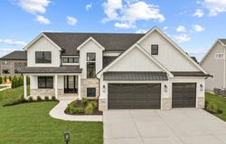 9770 Dunegrass Way, St. John, IN 46373