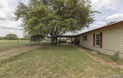 865 Verdi Road, Pleasanton, TX 78064