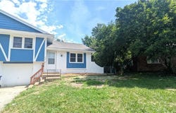 722 S CENTRAL Street, Olathe, KS 66061