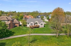 1817 Prestwick Lane, Fort Wayne, IN 46814-9317